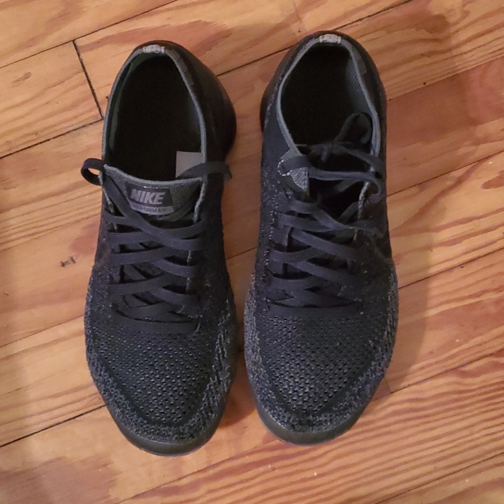 AUTHENTIC WOMENS NIKE VAPORMAX FLYKNIT